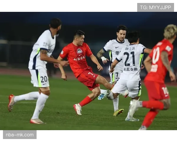 马赛1-1战平朗斯,双方门将均获评全场最高分